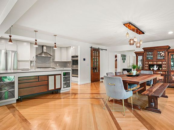 4th image of 3937 Regent St