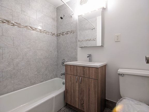 3rd image of 22 Jones St APT 2F
