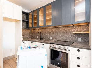 230 N 7th St #304, Brooklyn, NY 11211