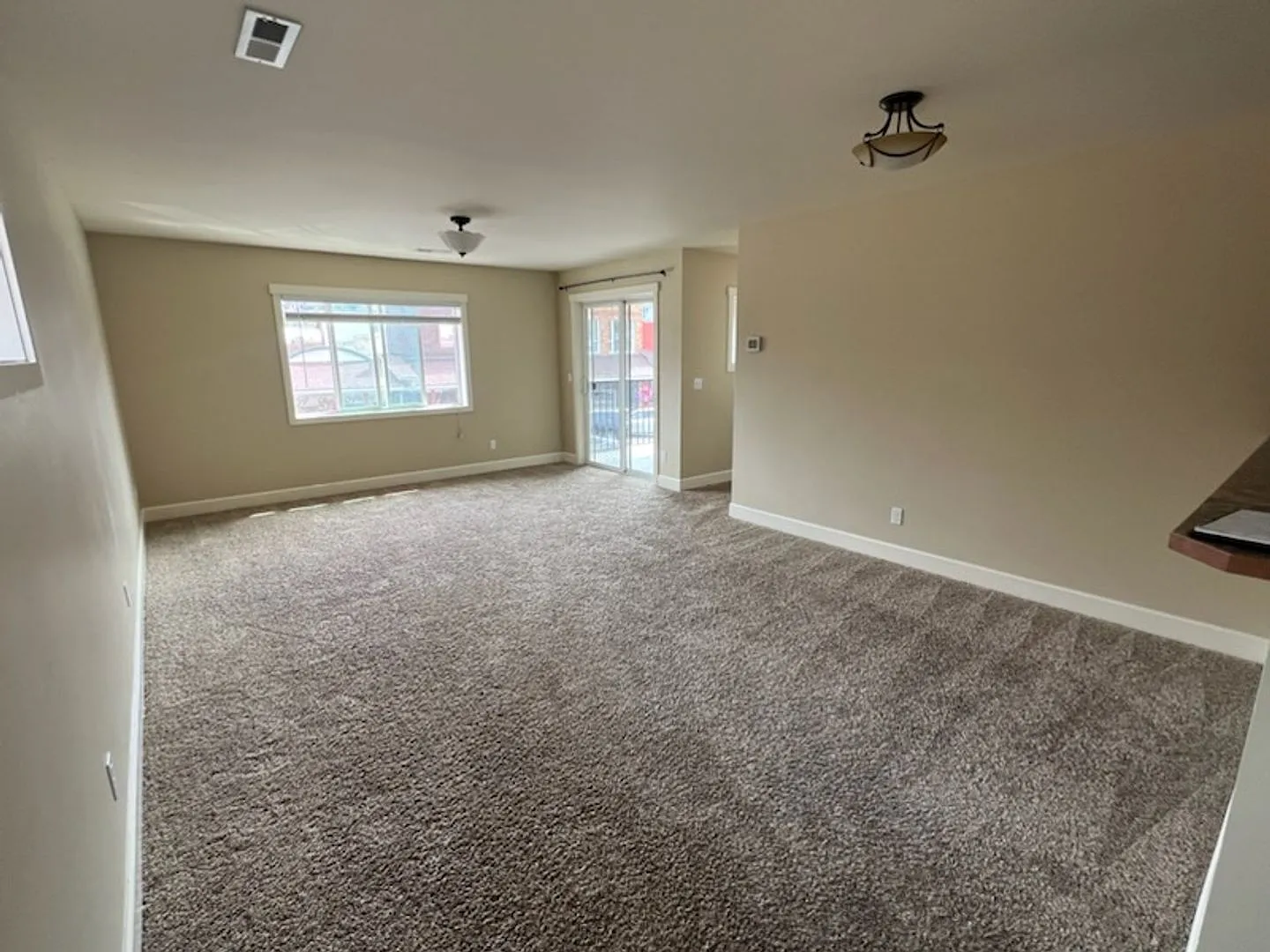 131 Cottage Ave — Photo 2