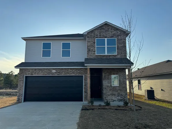 8209 Donna Dr, Maumelle, AR 72113