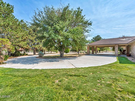 4th image of 308 Sydney Ln