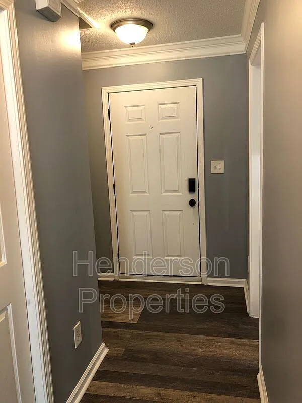 3 bed, 2.5 bath, 1175 sqft, $1,850 — Photo 2
