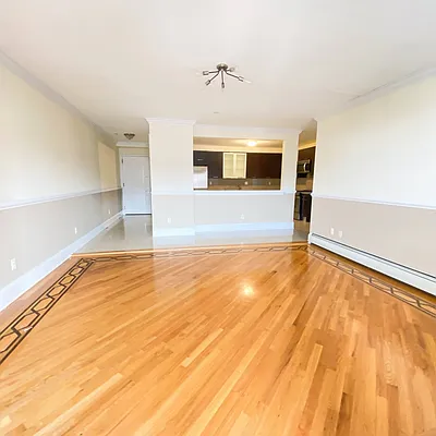 Rented by R New York | media 24