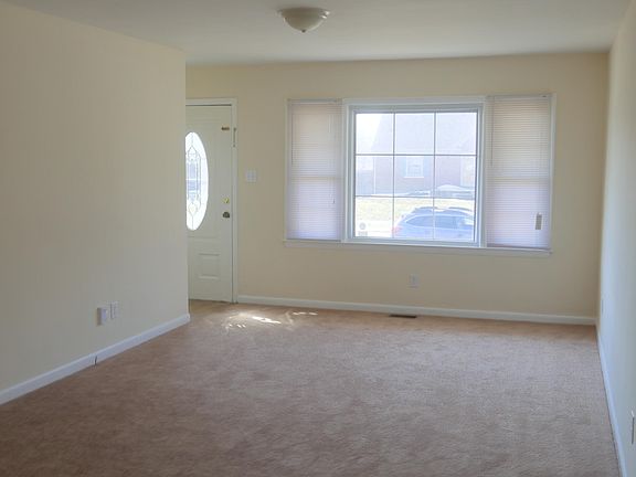 2nd image of 571 Saint Anthony Dr