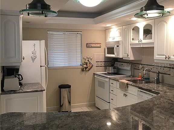 4th image of 895 S Gulfview Blvd APT 101
