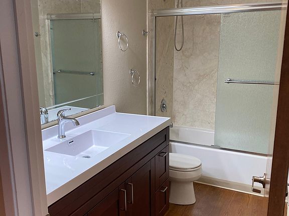 3rd image of 1031 Clyde Ave APT 1204