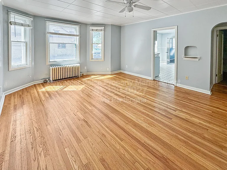 214 W Bannock St #2 — Photo 3