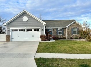 2049 W Woodland Dr, Akron, OH 44313