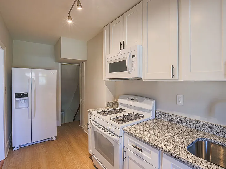 6426 Odonnell St — Photo 18