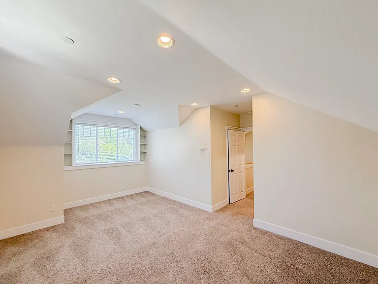 1725 S Maple St #1 — Photo 10