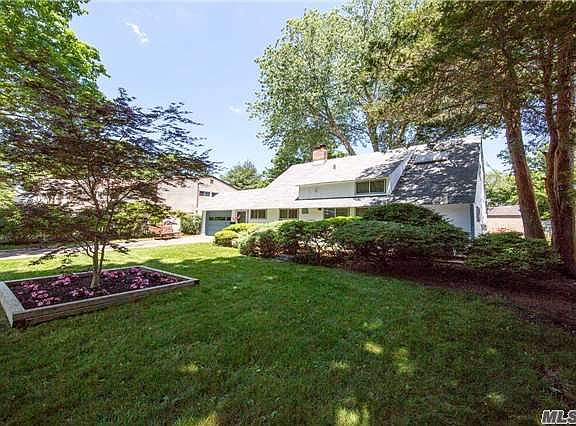 2nd image of 1981 Salisbury Park Dr