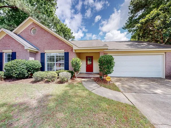 1308 Woodleigh Rd, Dothan, AL 36305