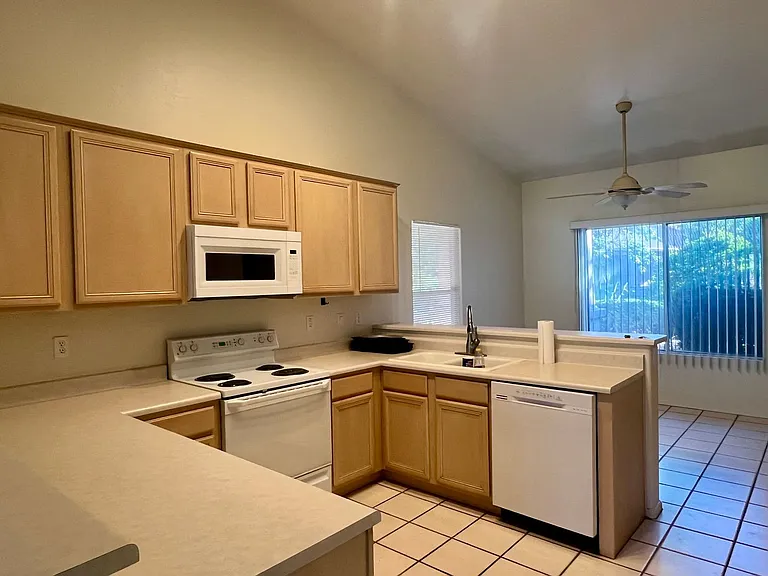 255 S Cottonwood Ranch Rd — Photo 19