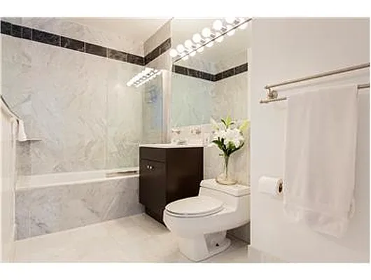 Sold by Douglas Elliman | media 15