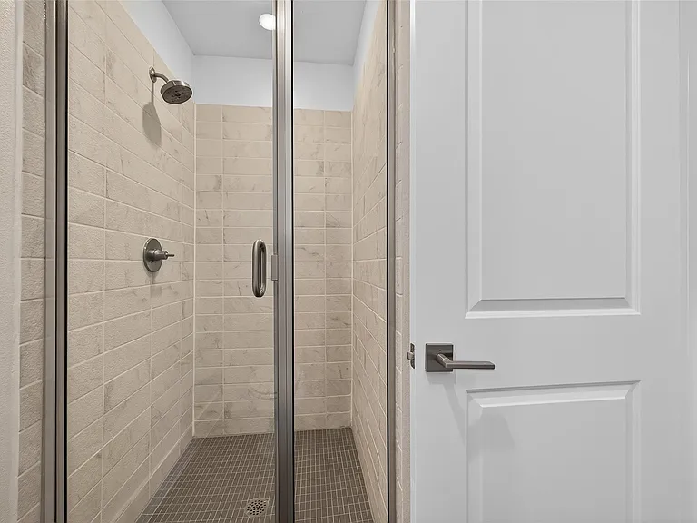 2401 Crawford St #C3D — Photo 8