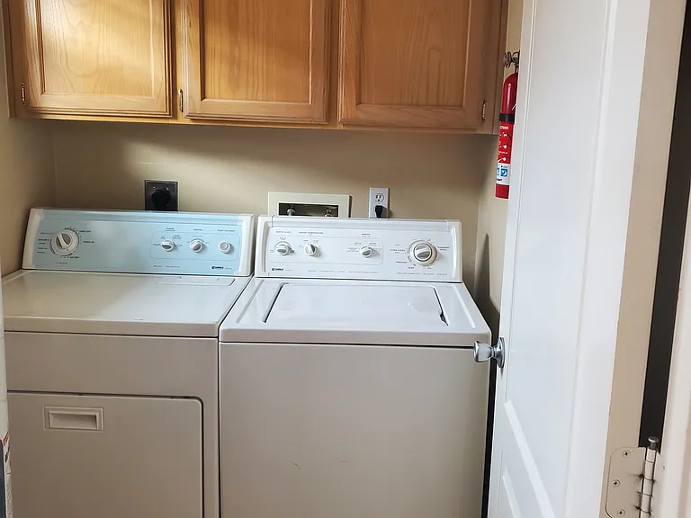 2503 Salvatierra Ave #13 — Photo 5