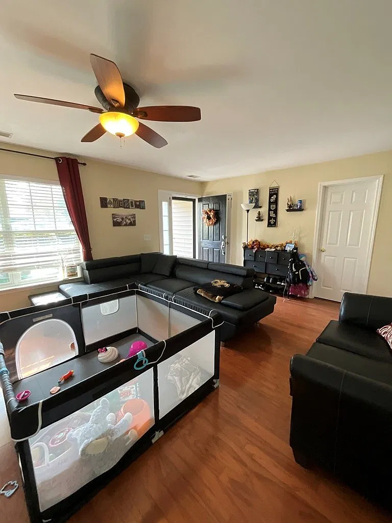 4 bed, 3.5 bath, 1832 sqft, $2,300 — Photo 4
