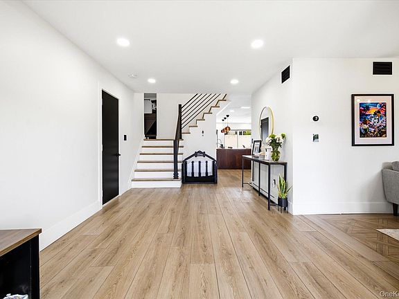 2nd image of 2647 Frances Street
