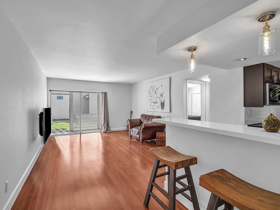 1st image of 1428 SE 4th Avenue #H-161