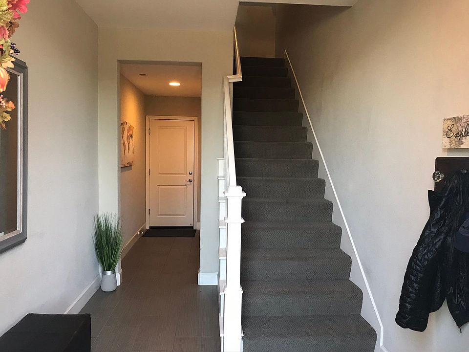 Entry Way / Mud Room