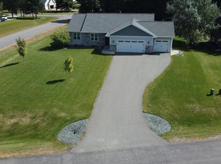2260 Sisken Ln, Kronenwetter, WI 54455