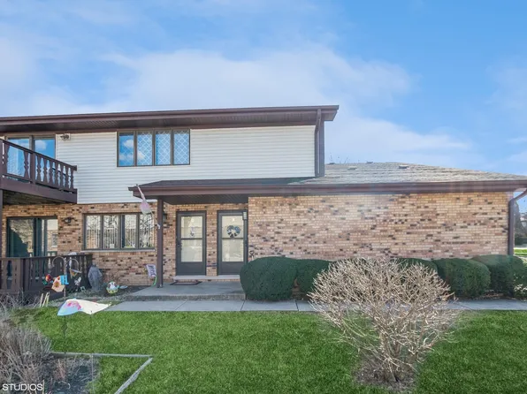 214 Manor Dr Unit C, New Lenox, IL 60451