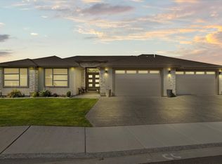 517 Thebes St, West Richland, WA