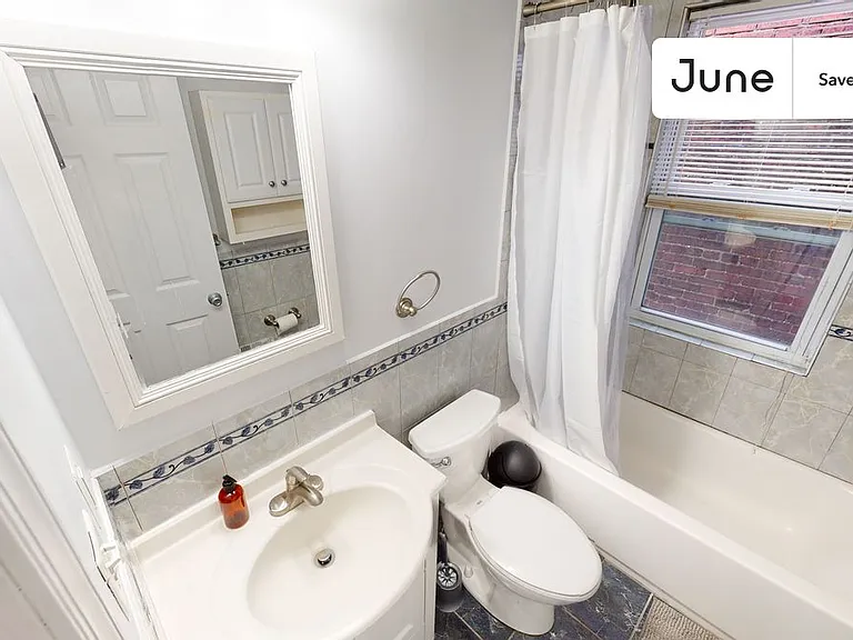 1160 Neal St NE — Photo 3