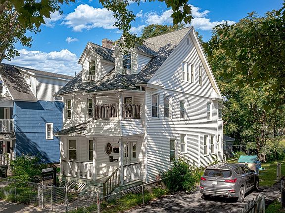 2nd image of 76 Acushnet Ave