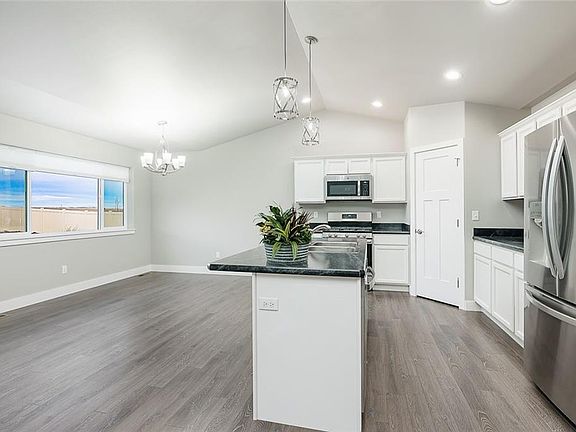 4th image of 3107 70th St W