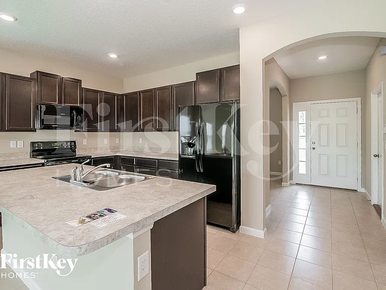 5476 Preston Bentley Dr — Photo 6