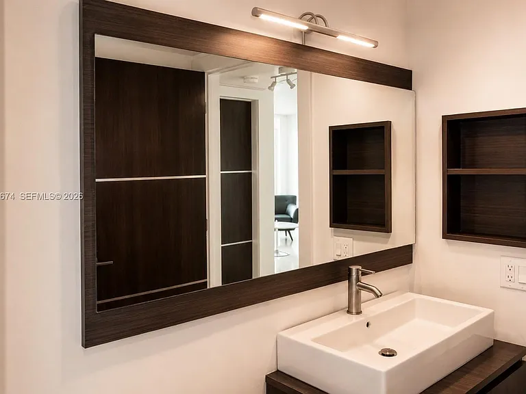 650 West Ave #810 — Photo 18