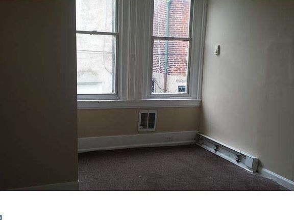 4th image of 815 E Allegheny Ave