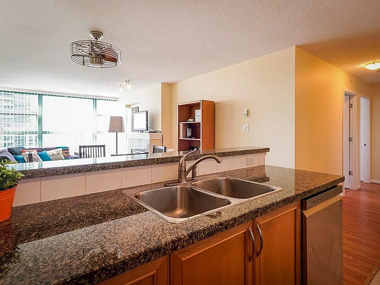 4388 Buchanan St #1805 — Photo 16