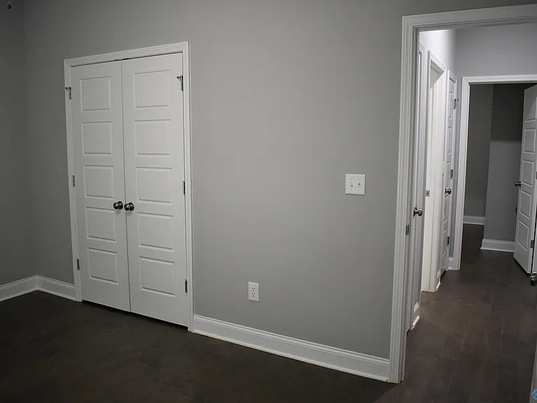 11 Burke Ave — Photo 24