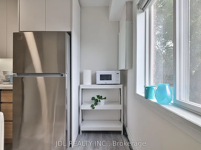 5 Sorauren Ave #7 — Photo 26