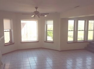 7555 S South Shore Dr APT 2C, Chicago, IL 60649