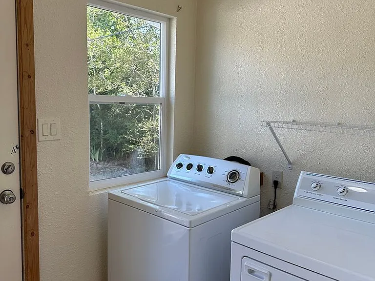 623 Terry Ave — Photo 14