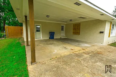 403 Lakeshore Dr — Photo 4