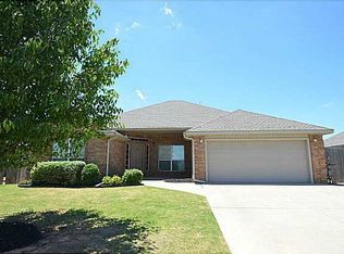 401 Stebbins Dr, Yukon, OK 73099