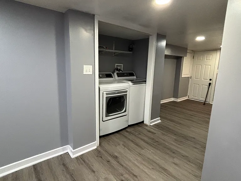910 N Streeper St — Photo 14