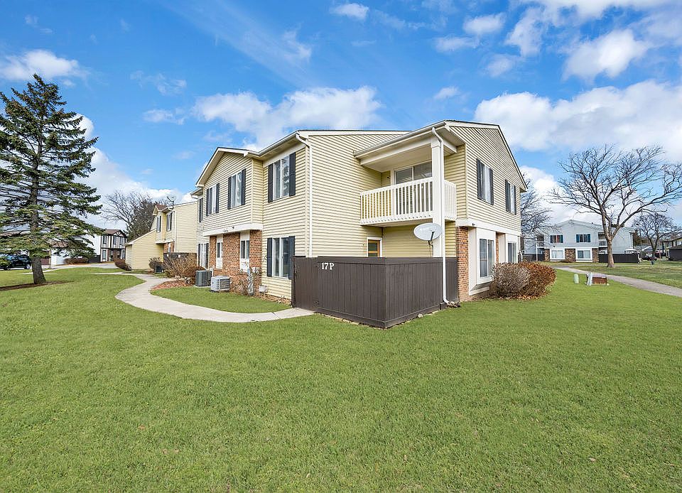 1st image of 17 Fernwood Dr #17P