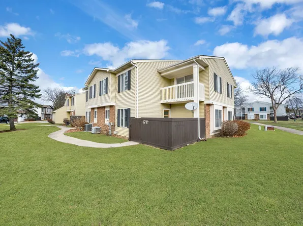17 Fernwood Dr #17P, Bolingbrook, IL 60440