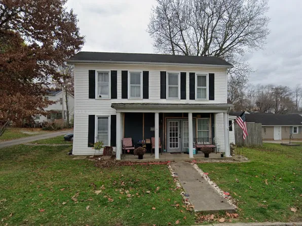 206 E Cross St, Oak Hill, OH 45656