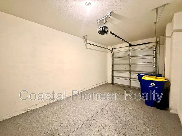 32794 Pez Landing Ln — Photo 28