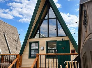 824 Pine Ln, Big Bear City, CA 92314