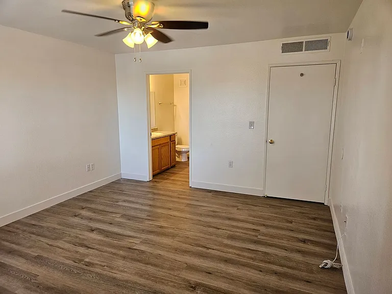 7885 W Flamingo Rd #1127 — Photo 14