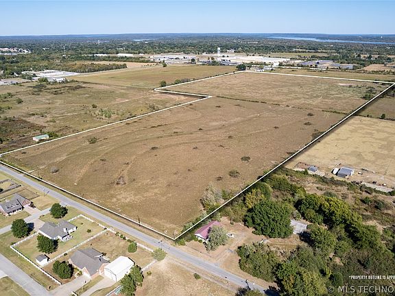 4th image of 280 South Rd