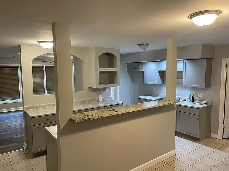 21906 Clyde Ave — Photo 6